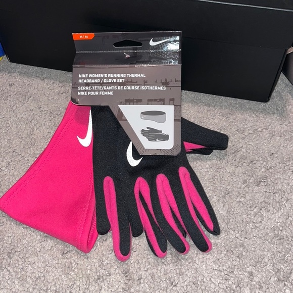 Nike Accessories - Nike women’s running thermal gloves headband set new pink black Medium